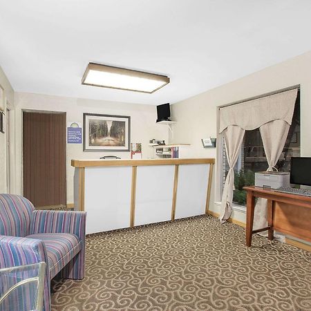 Days Inn By Wyndham Emporia Exterior foto